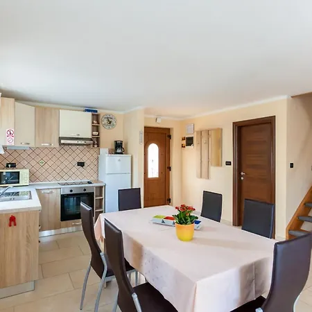 Apartment Dario